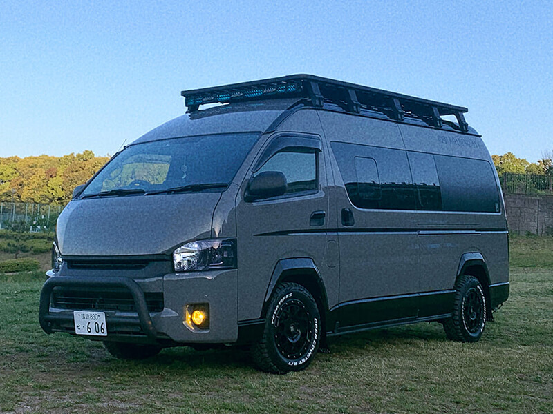 TOYOTA ハイエース